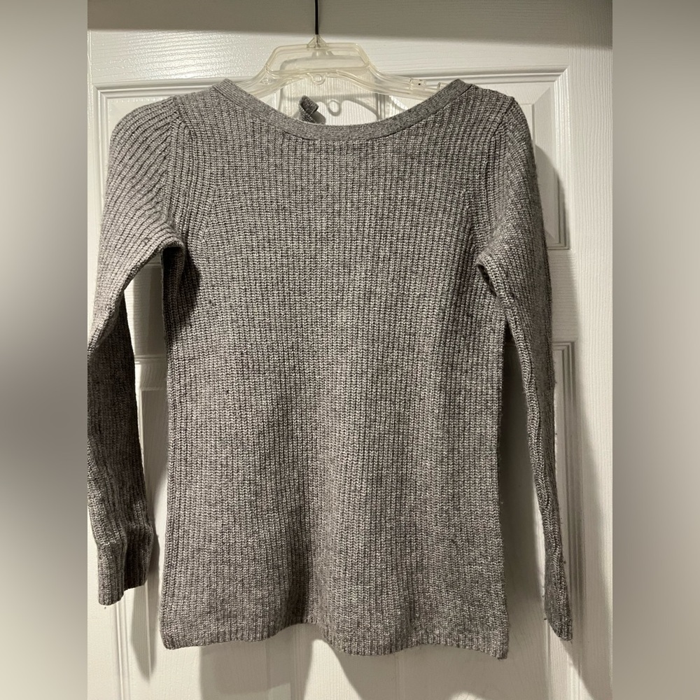 Banana Republic filpucci sweater with tie back.